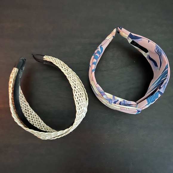 Two headbands. Never worn, one floral knot headband, one rattan knot headband. - Picture 2 of 3